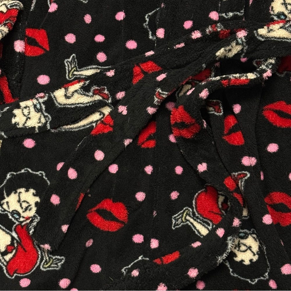 Betty Boop Robe - Picture 4 of 6